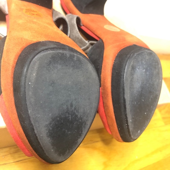 ZARA | Peep Toe T-Strap Heel Sandals - Picture 10 of 10